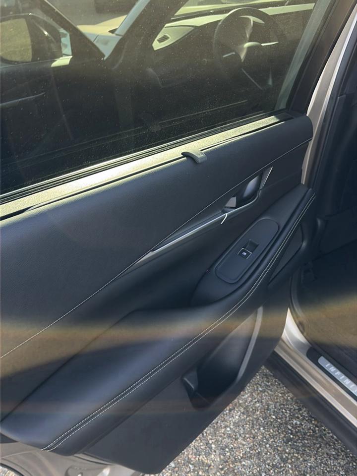 Infiniti QX60 LUXE FWD 2023