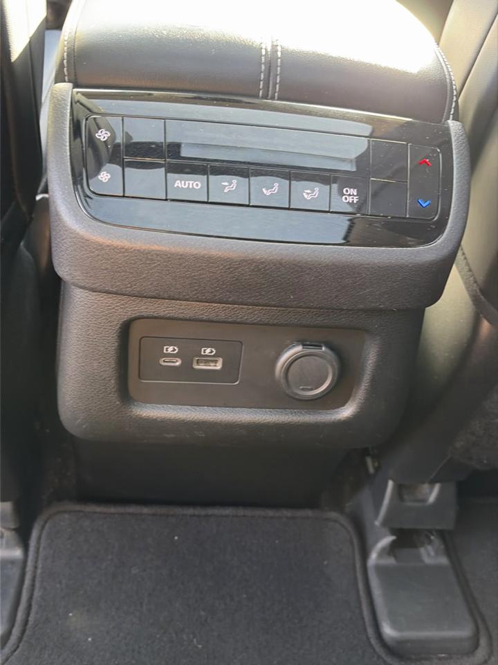Infiniti QX60 LUXE FWD 2023