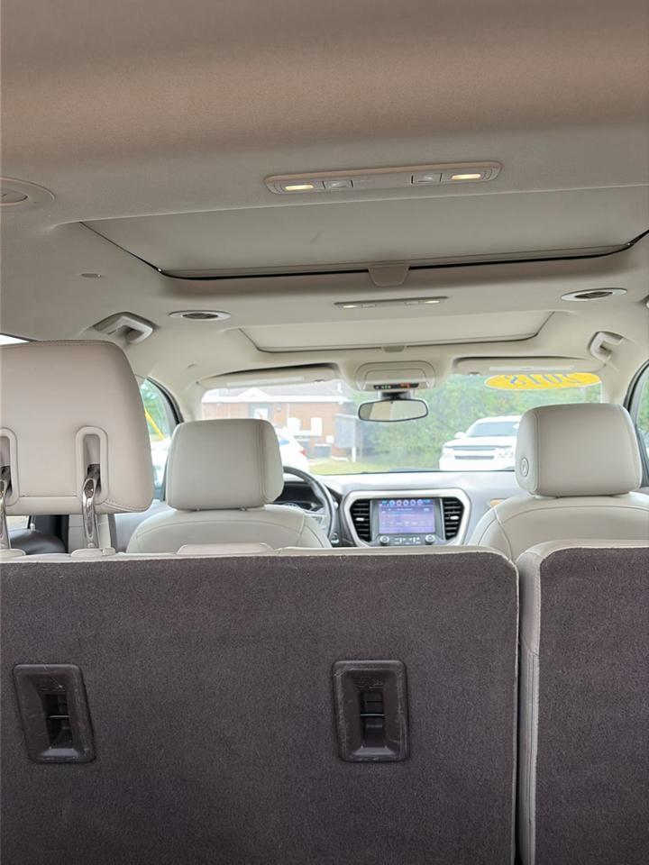 GMC Acadia FWD 4dr Denali 2018