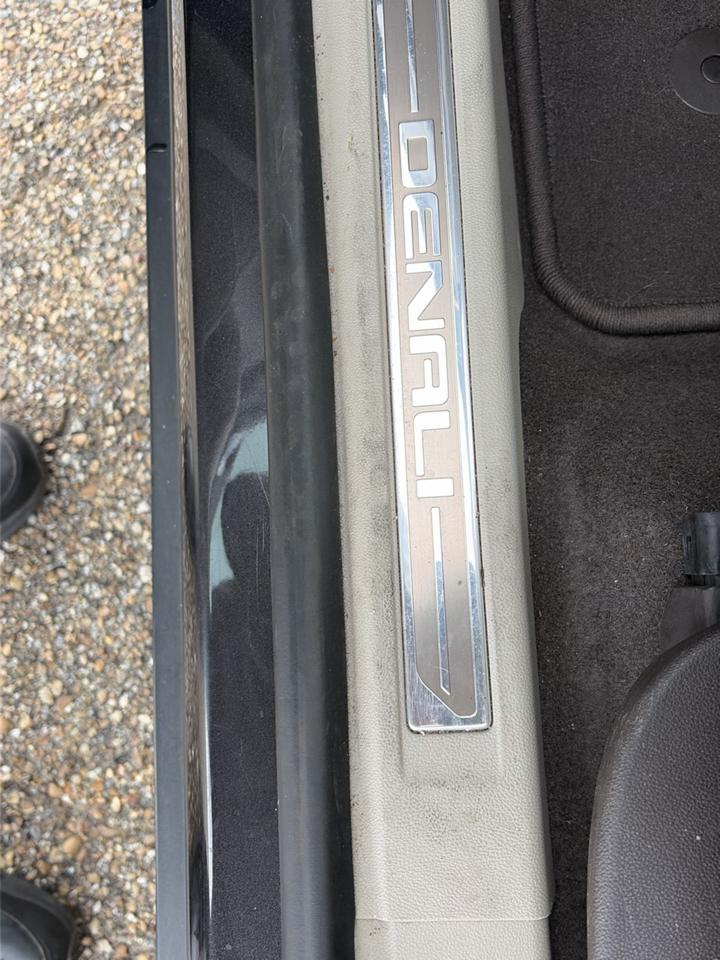 GMC Acadia FWD 4dr Denali 2018