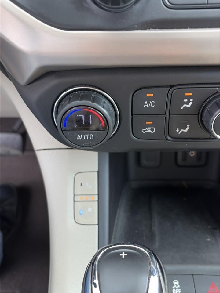 GMC Acadia FWD 4dr Denali 2018
