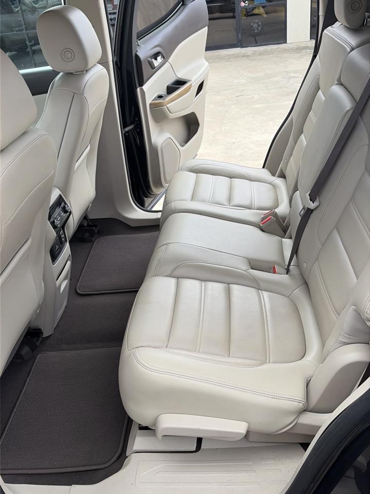 GMC Acadia FWD 4dr Denali 2018