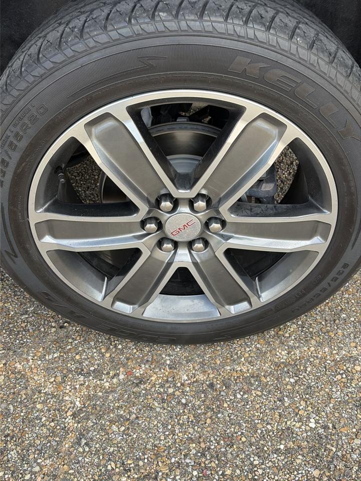GMC Acadia FWD 4dr Denali 2018