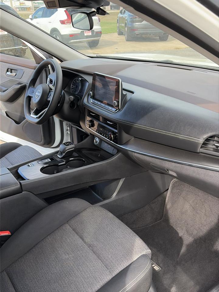 Nissan Rogue FWD SV 2023