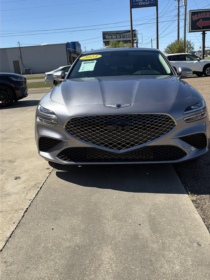 Genesis G70 2.0T AWD 2023