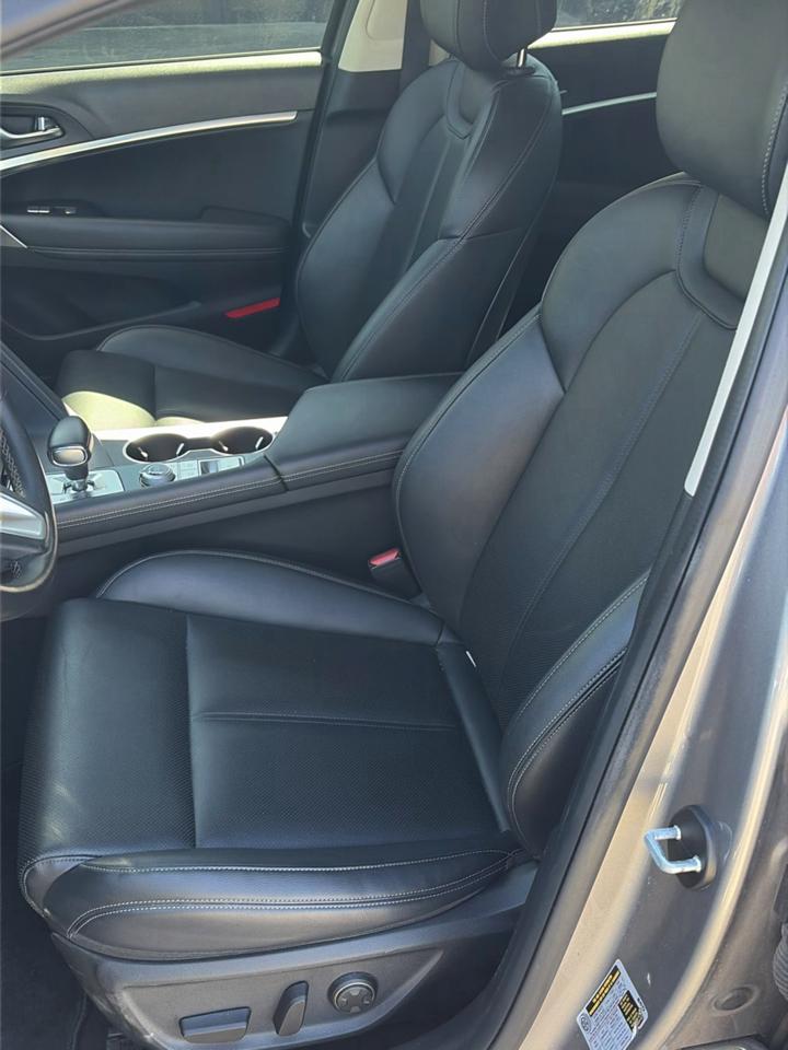 Genesis G70 2.0T AWD 2023