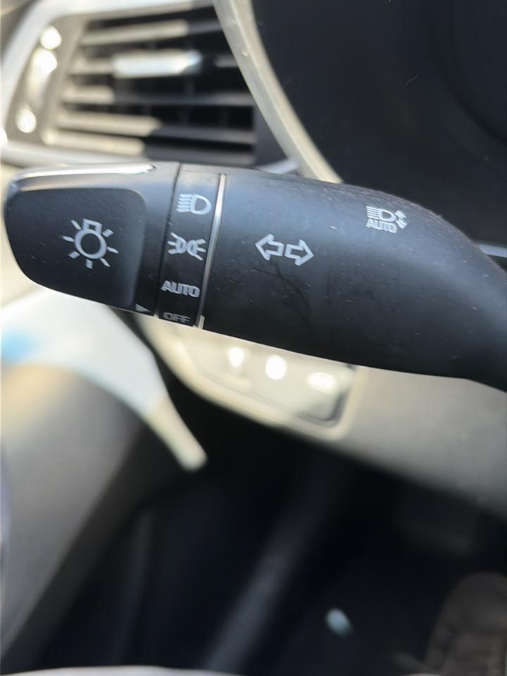 Genesis G70 2.0T AWD 2023
