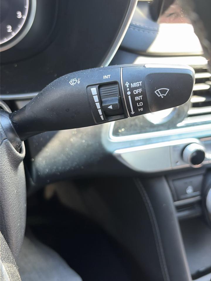 Genesis G70 2.0T AWD 2023