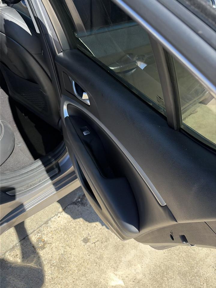 Genesis G70 2.0T AWD 2023