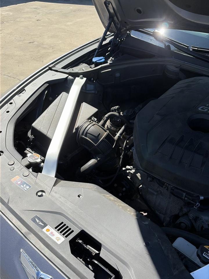 Genesis G70 2.0T AWD 2023