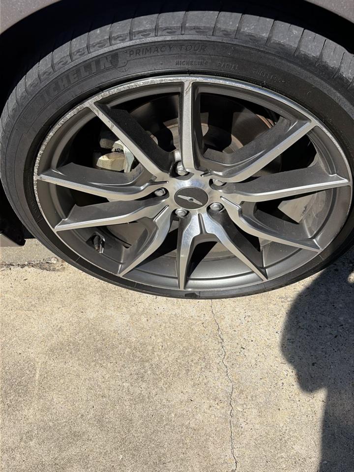 Genesis G70 2.0T AWD 2023