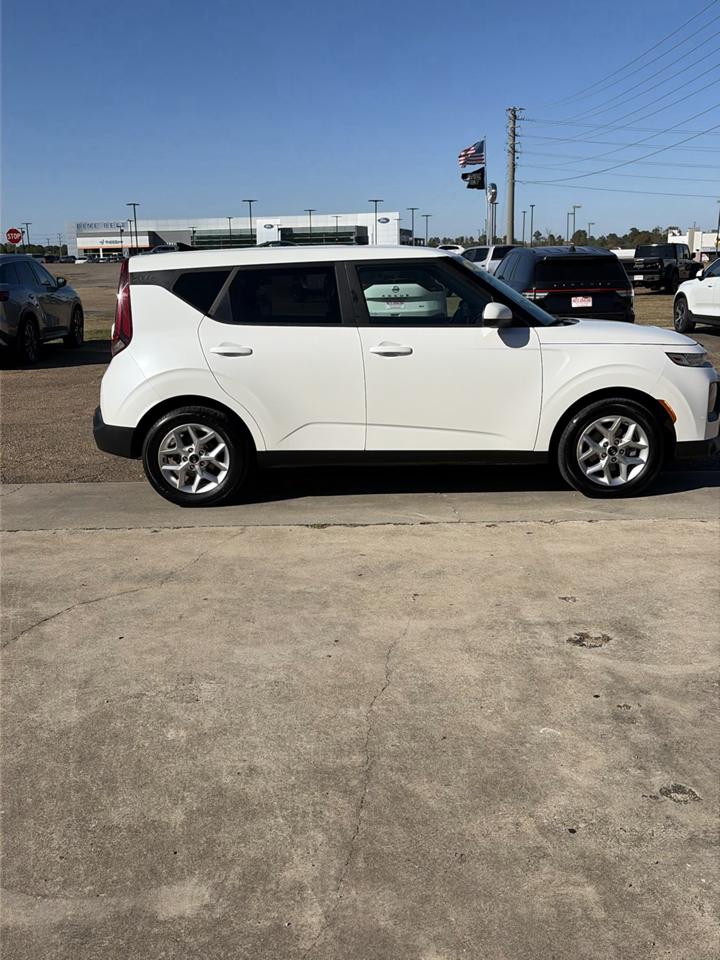 Kia Soul S IVT 2021