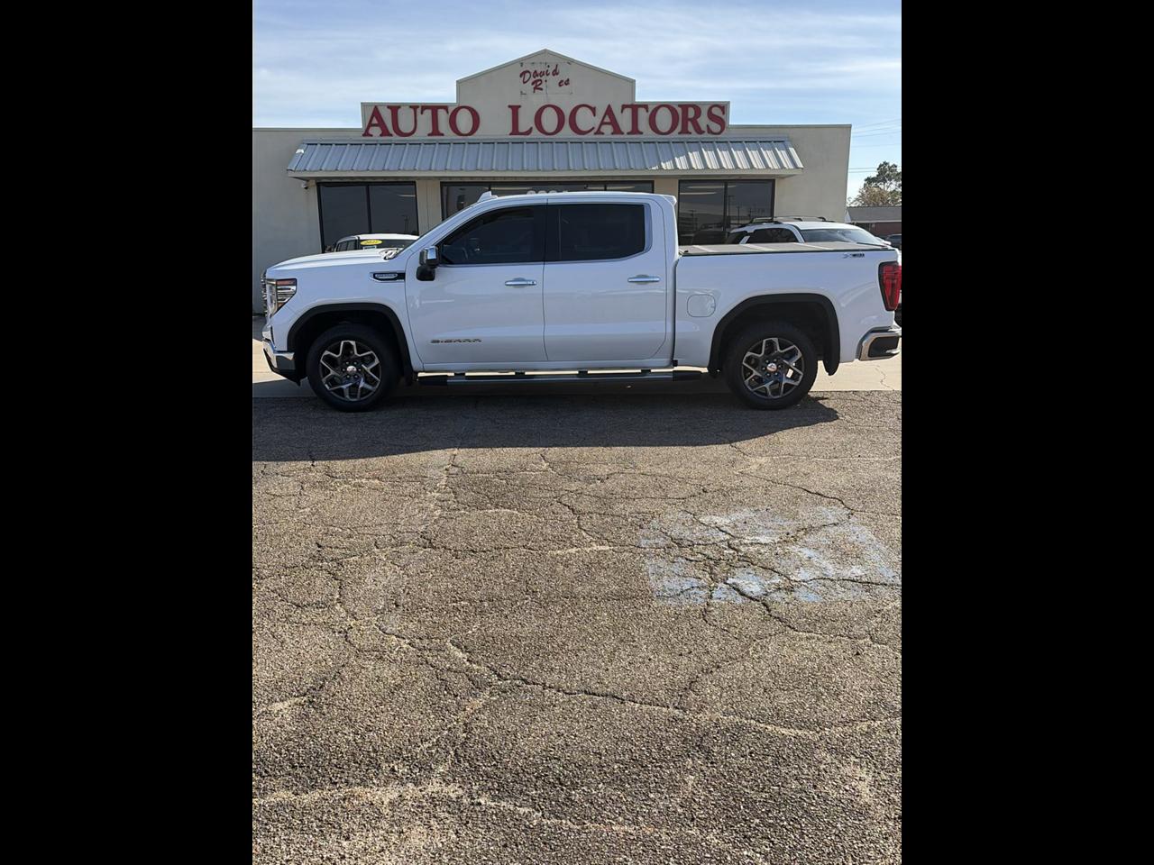 GMC Sierra 1500 4WD Crew Cab 147" SLT 2022