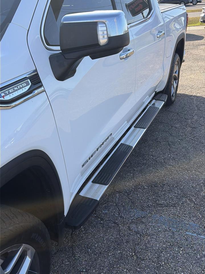 GMC Sierra 1500 4WD Crew Cab 147" SLT 2022