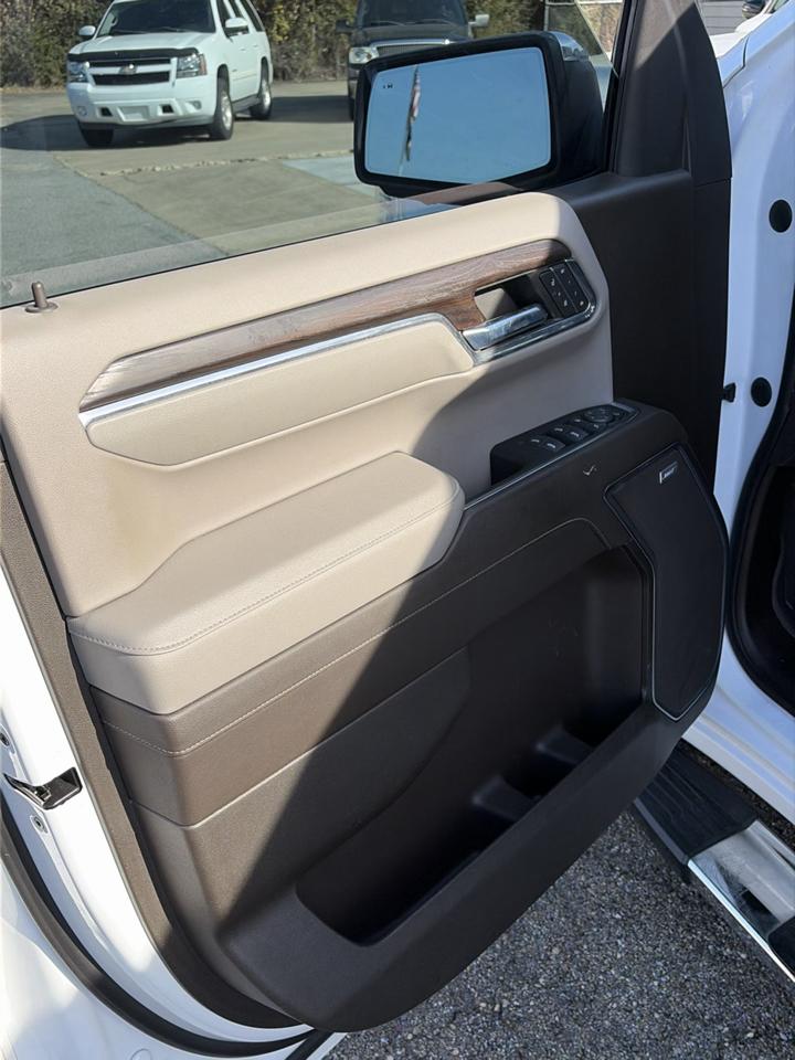 GMC Sierra 1500 4WD Crew Cab 147" SLT 2022