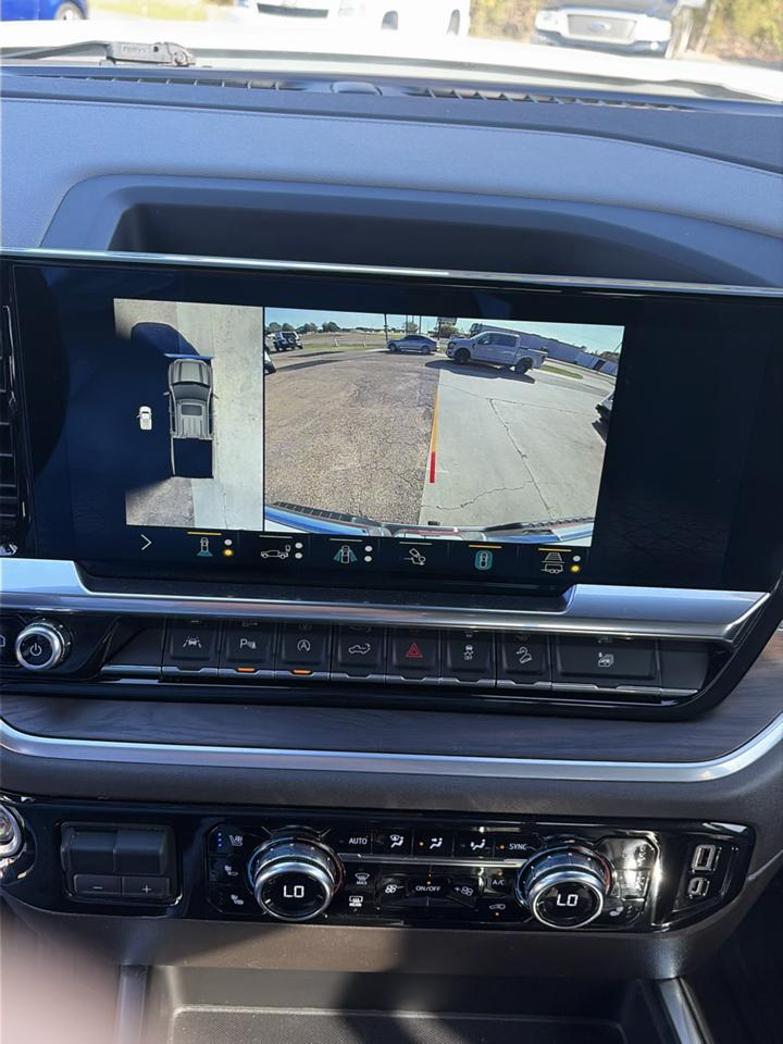 GMC Sierra 1500 4WD Crew Cab 147" SLT 2022