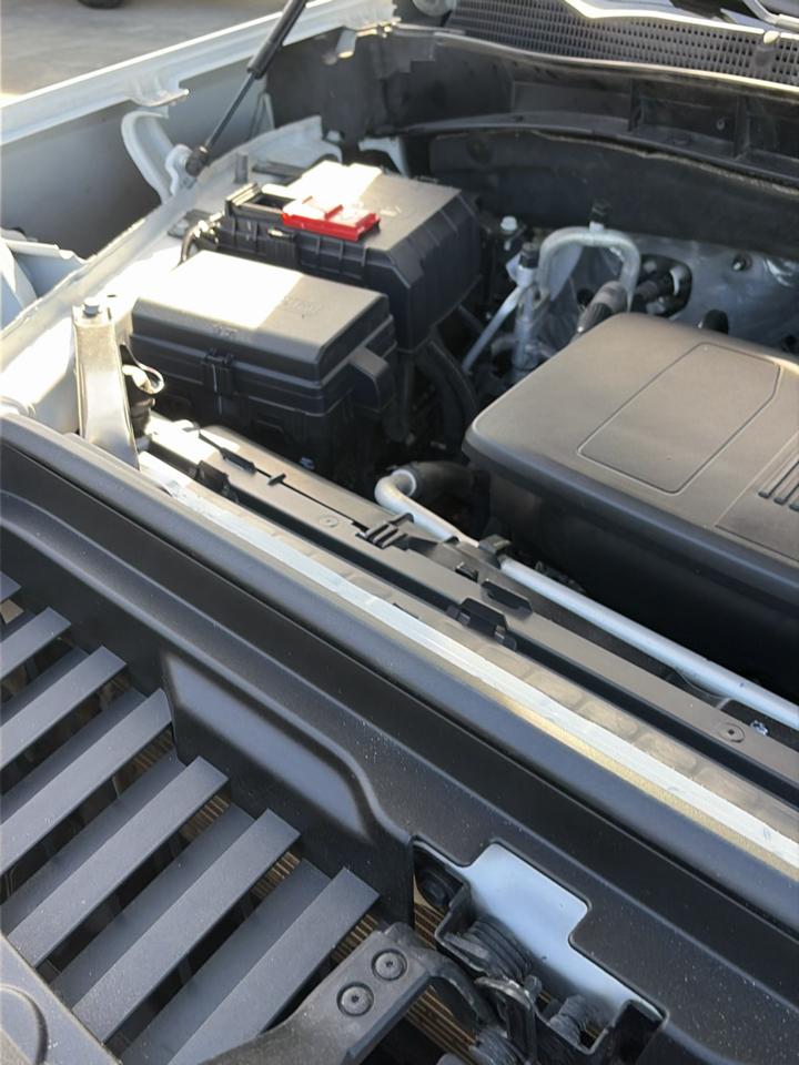 GMC Sierra 1500 4WD Crew Cab 147" SLT 2022