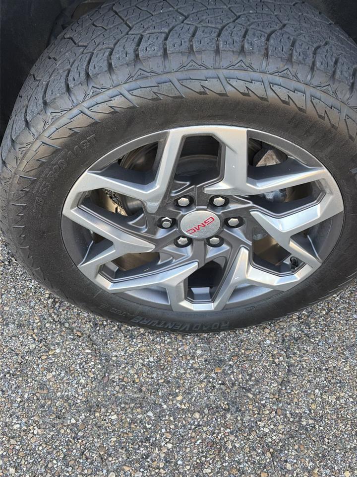 GMC Sierra 1500 4WD Crew Cab 147" SLT 2022