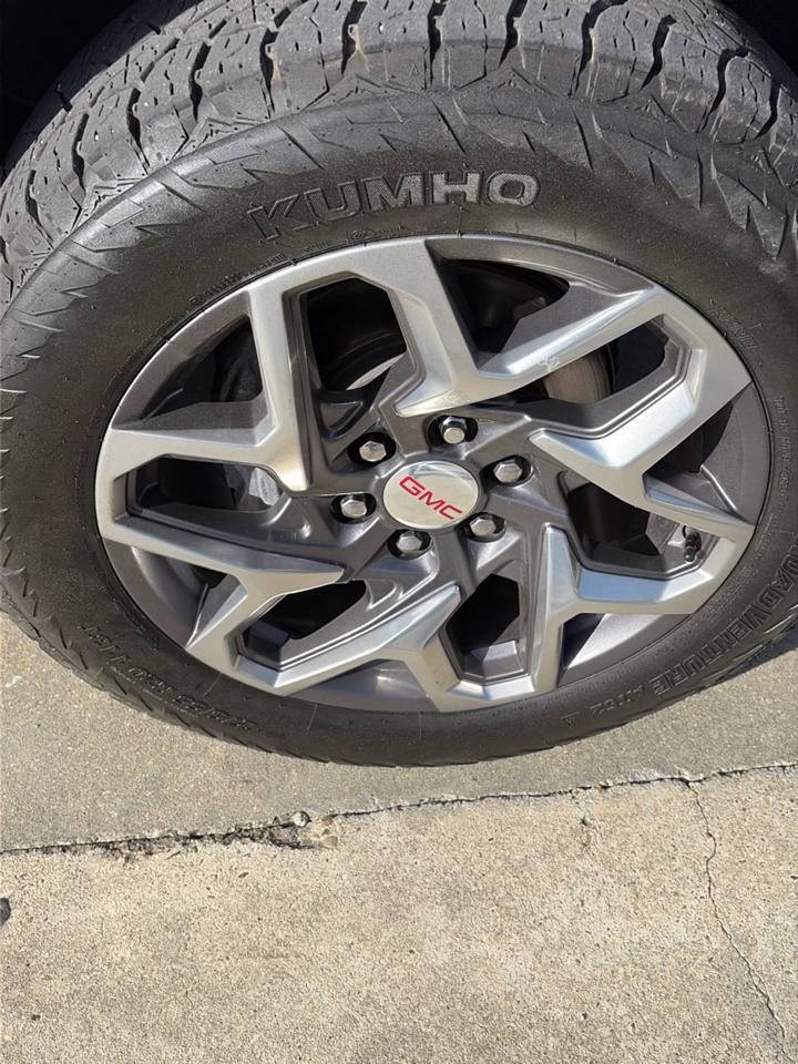 GMC Sierra 1500 4WD Crew Cab 147" SLT 2022