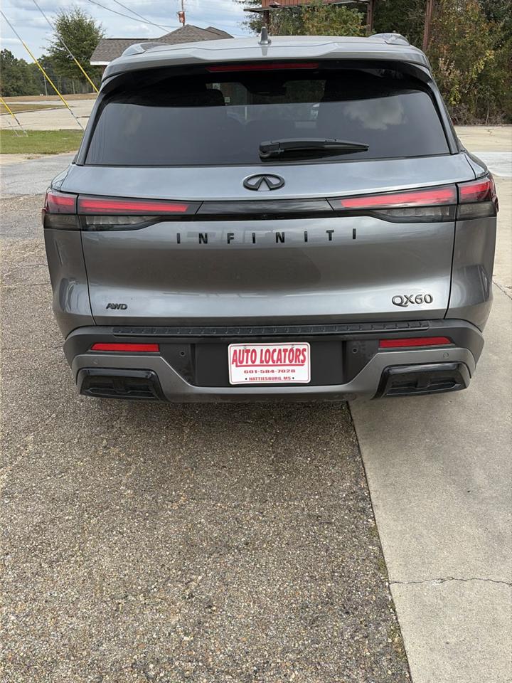 Infiniti QX60 LUXE AWD 2024