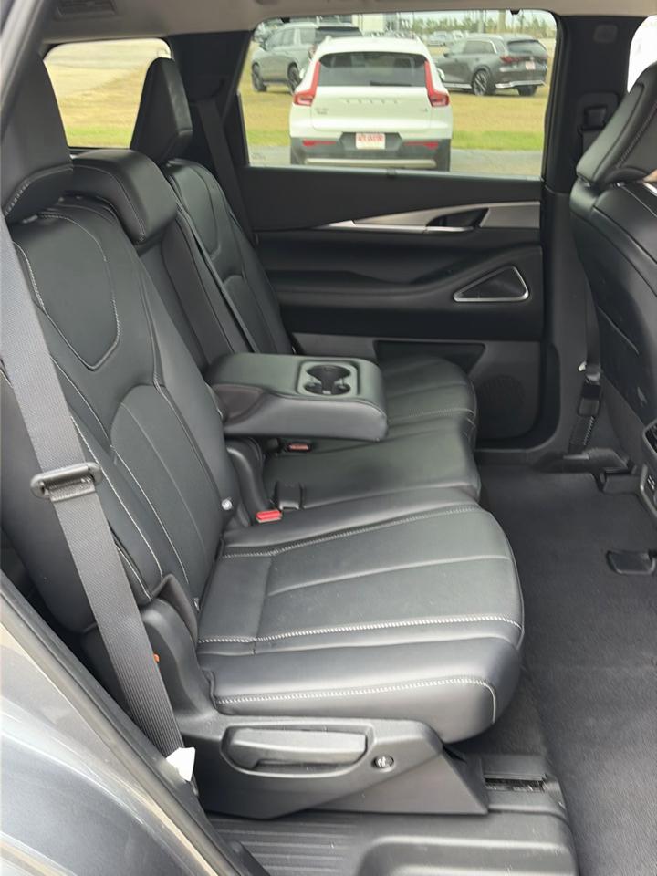 Infiniti QX60 LUXE AWD 2024