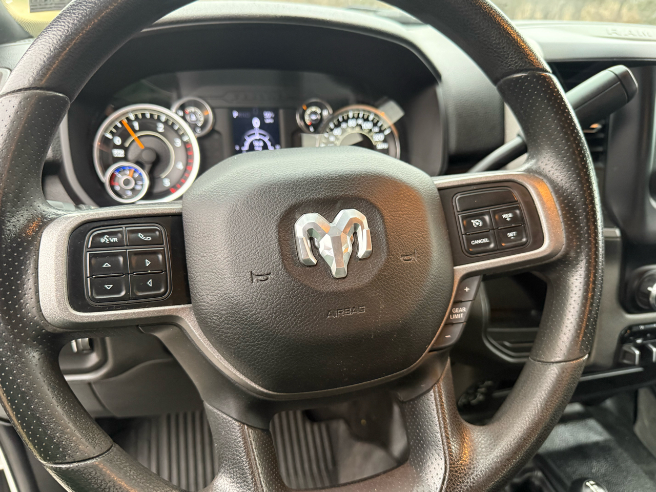 RAM 2500 Tradesman Crew Cab LWB 4WD 2021