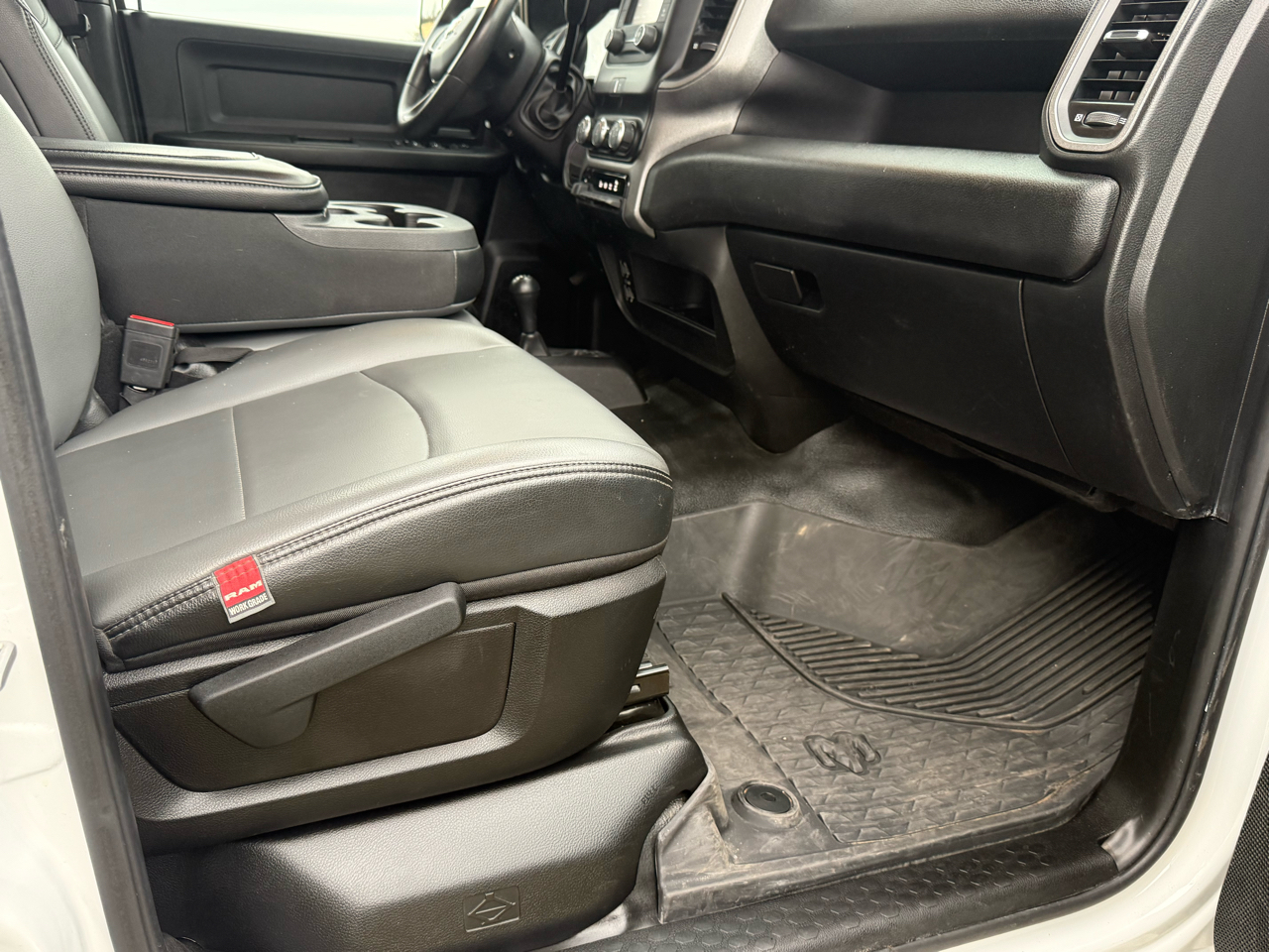 RAM 2500 Tradesman Crew Cab LWB 4WD 2021