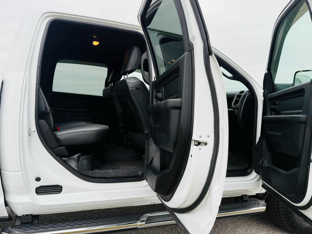 RAM 2500 Tradesman Crew Cab LWB 4WD 2021