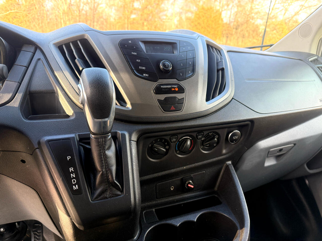 Ford Transit 250 Van Med. Roof w/Sliding Pass. 148-in. WB 2018