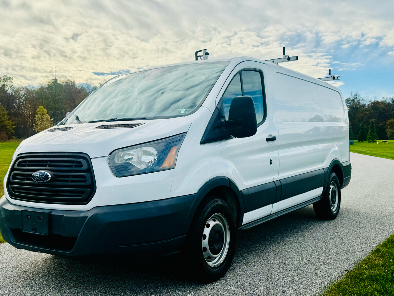 2016 Ford Transit 150 Van Low Roof w/Sliding Pass. 130-in. WB