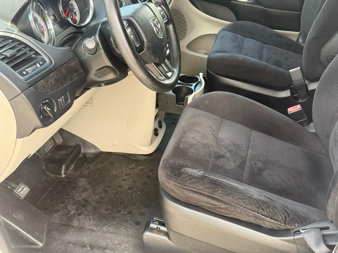 RAM C/V Cargo Van 2014