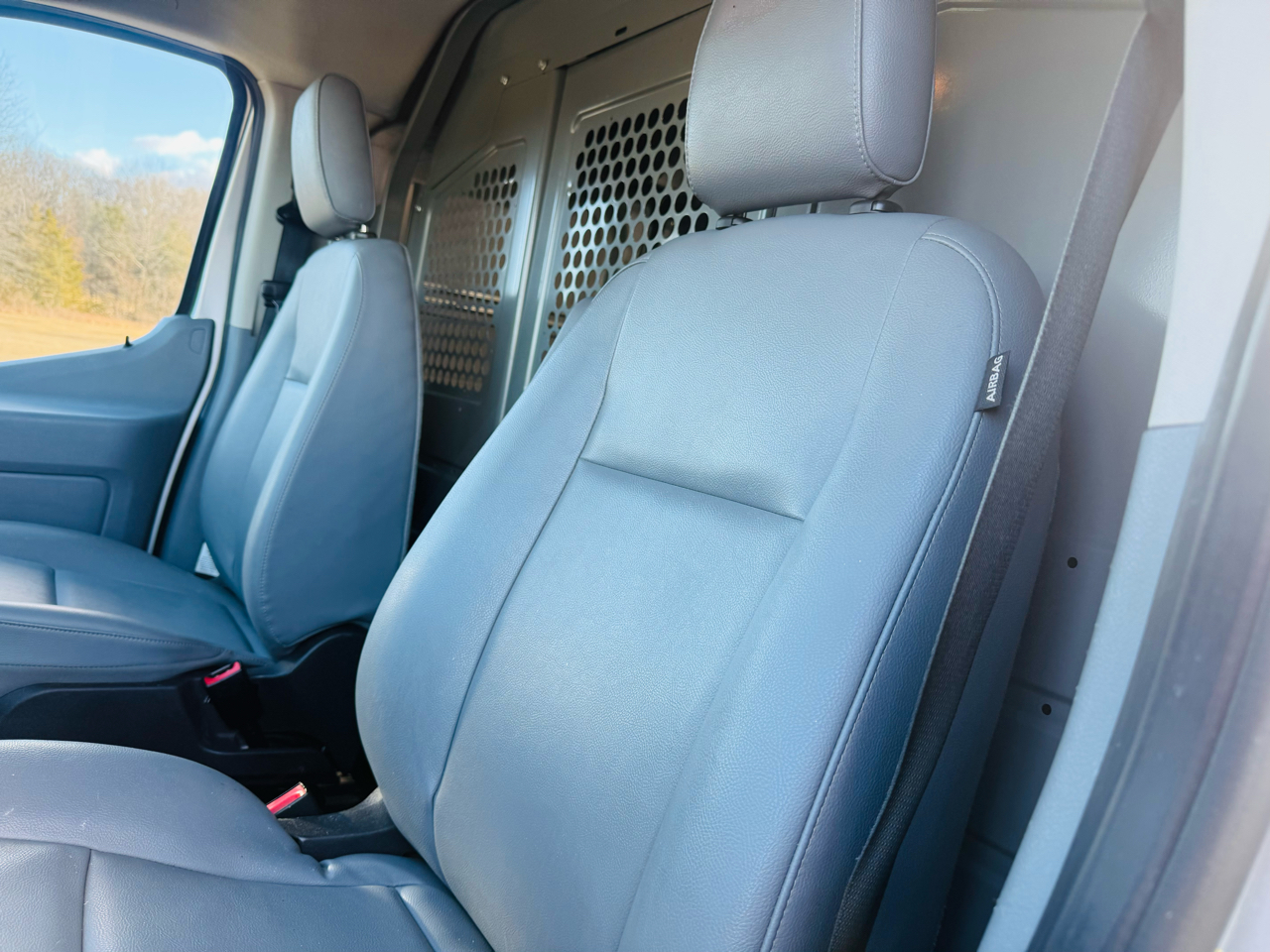 Ford Transit 150 Van Low Roof 60/40 Pass. 130-in. WB 2019