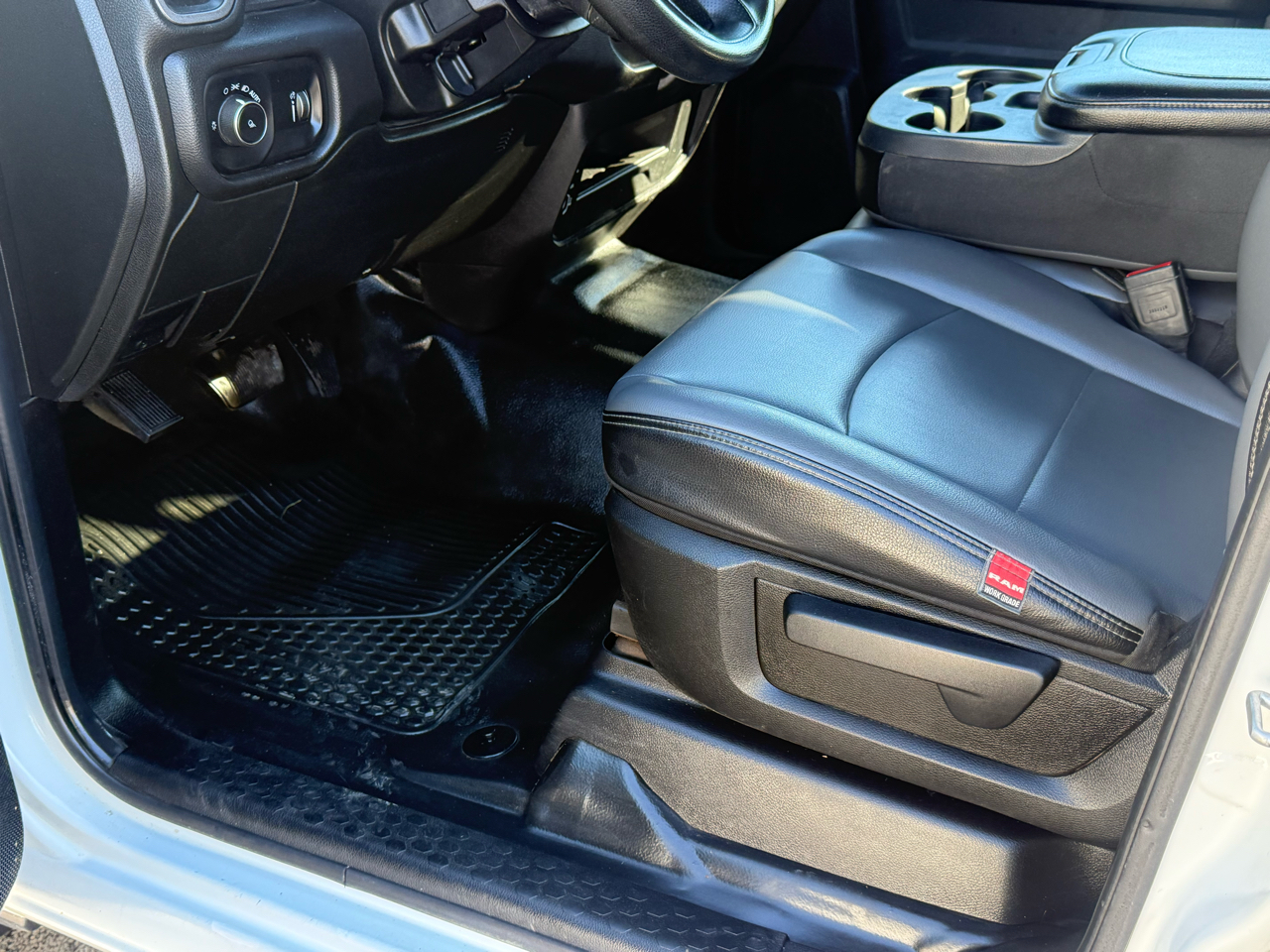 RAM 2500 Tradesman Crew Cab LWB 4WD 2022