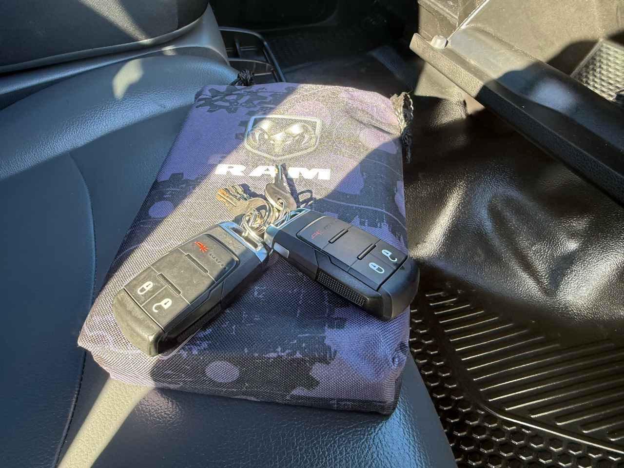 RAM 2500 Tradesman Crew Cab LWB 4WD 2022