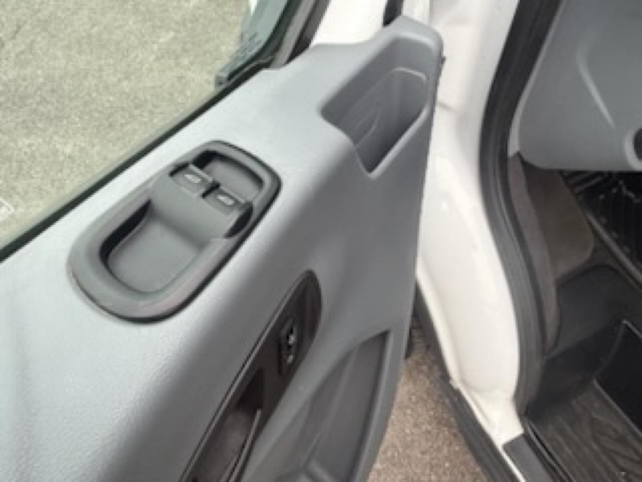 Ford Transit 150 Van Low Roof 60/40 Pass. 130-in. WB 2016