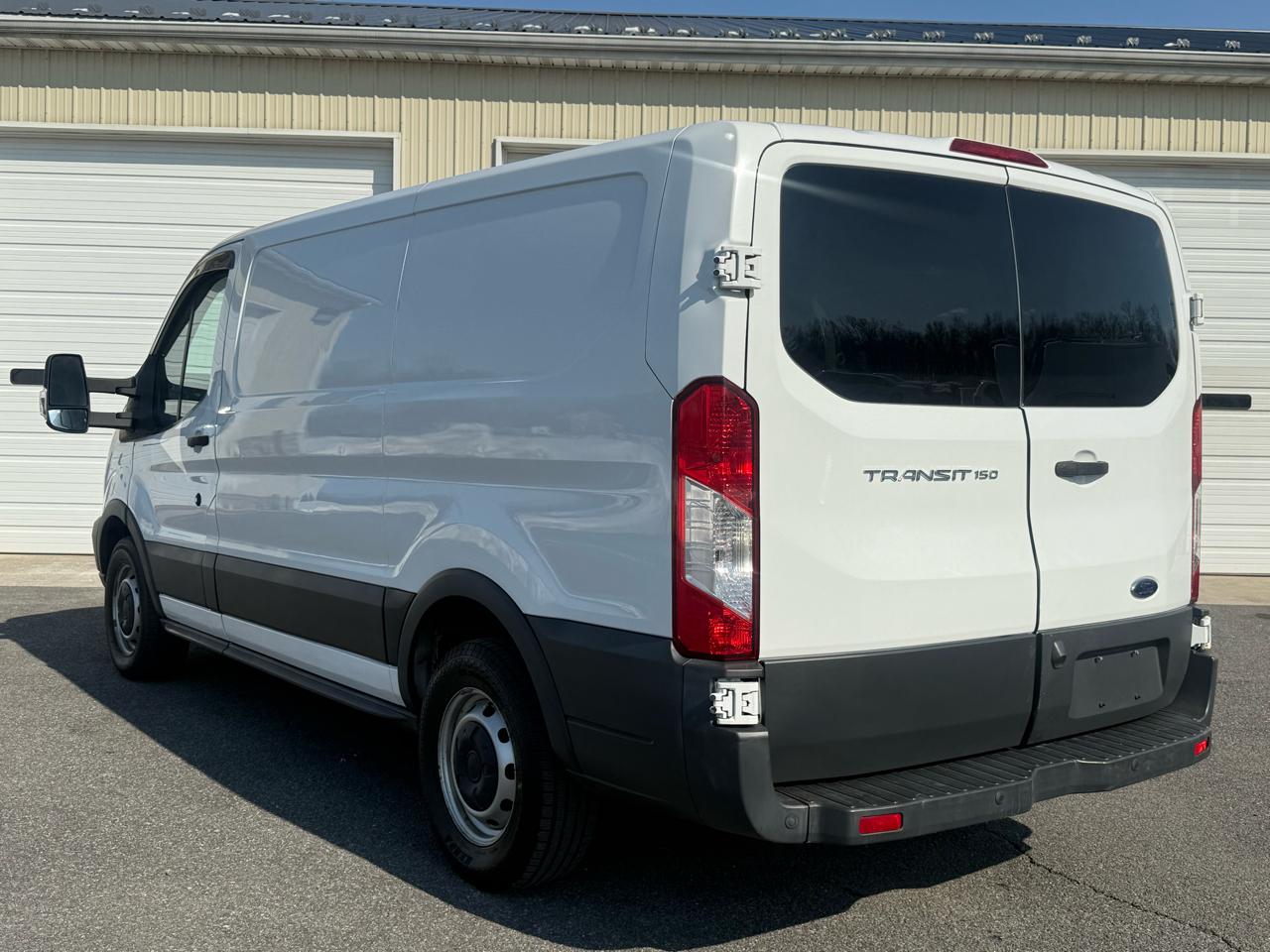 Ford Transit 150 Van Low Roof 60/40 Pass. 130-in. WB 2016