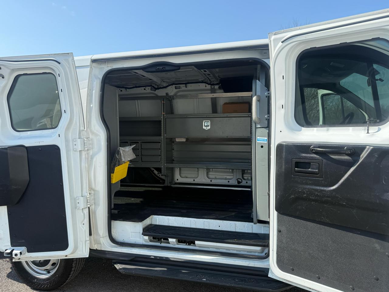 Ford Transit 150 Van Low Roof 60/40 Pass. 130-in. WB 2016