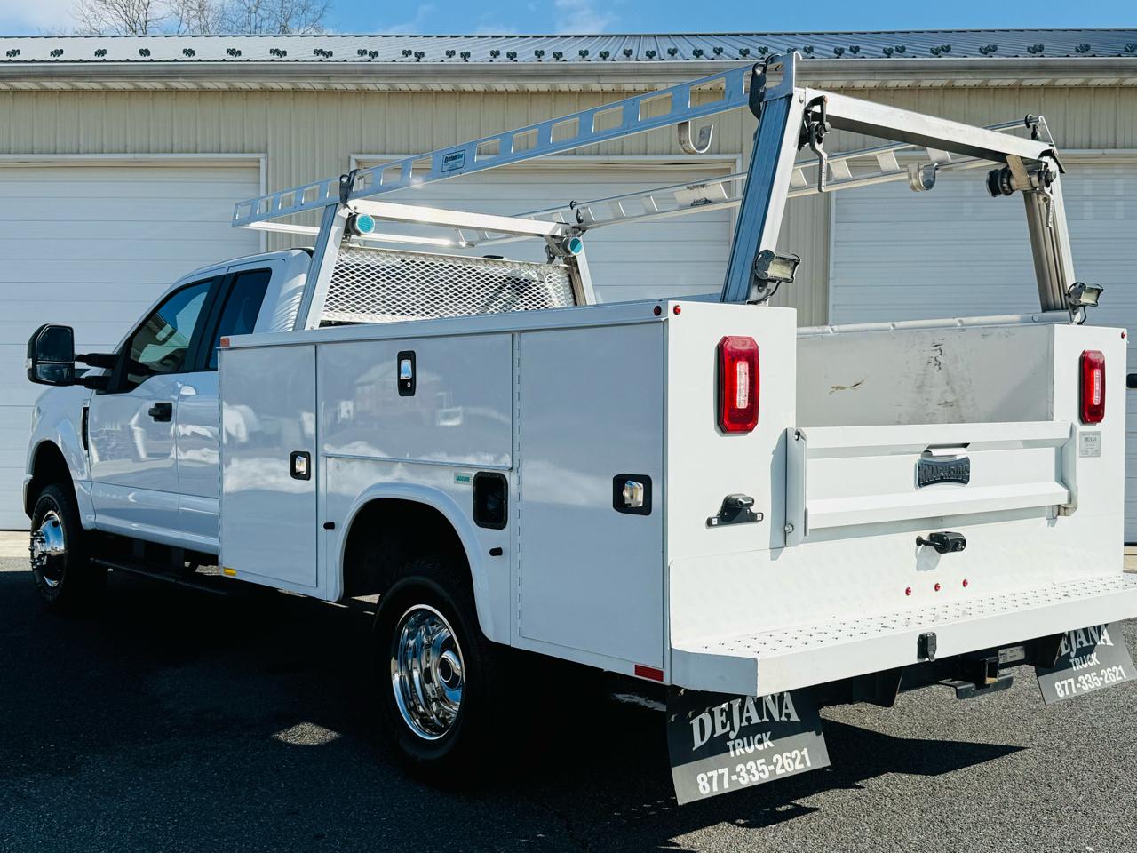 Ford F-350 SD XL SuperCab Long Bed 4WD DRW 2022