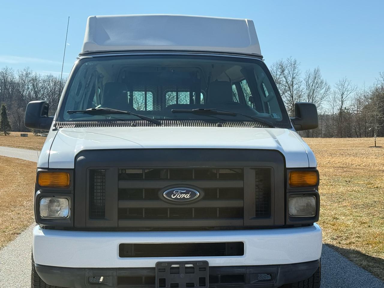 Ford Econoline E-250 2012