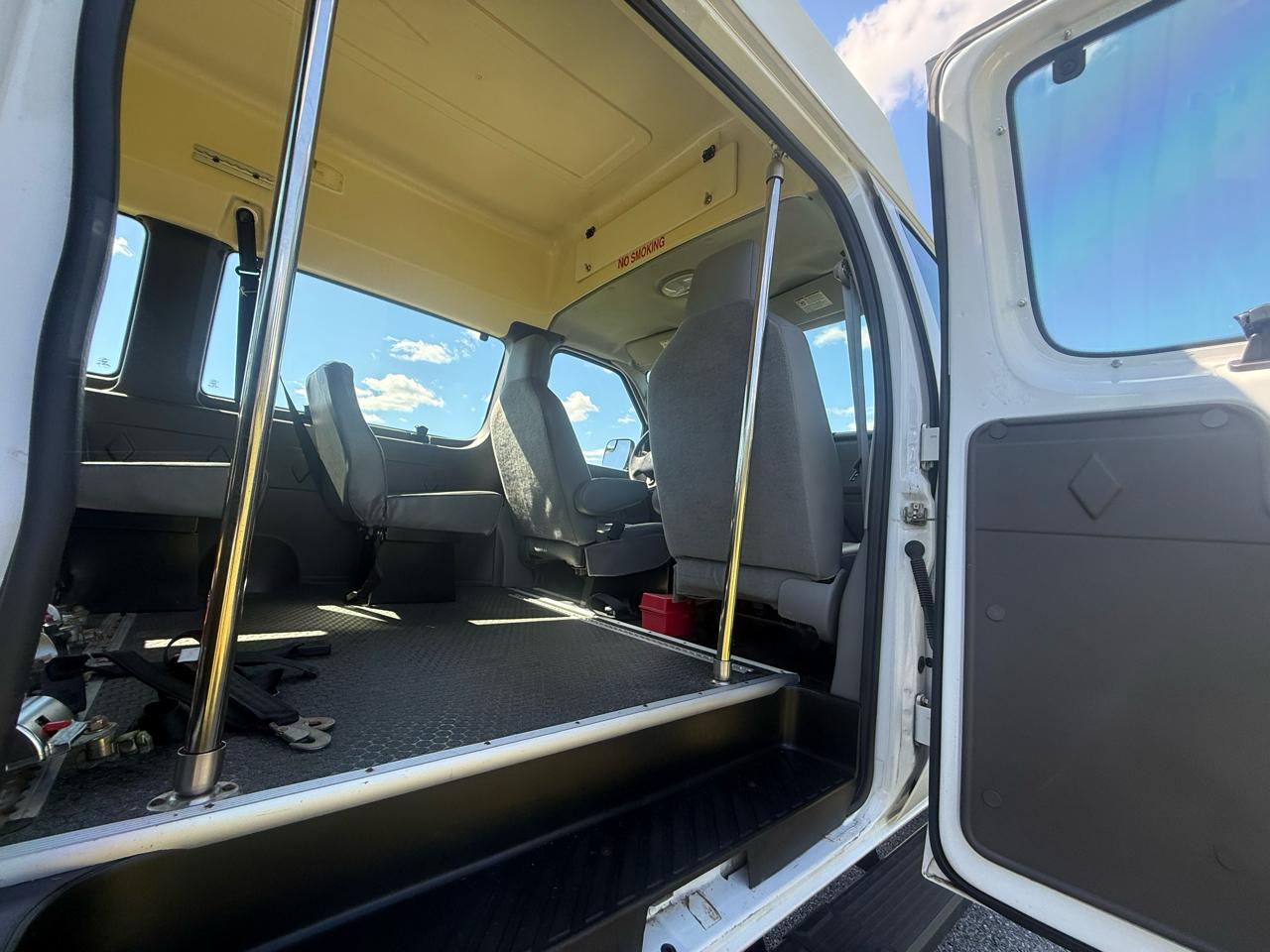 Ford Econoline E-250 2012