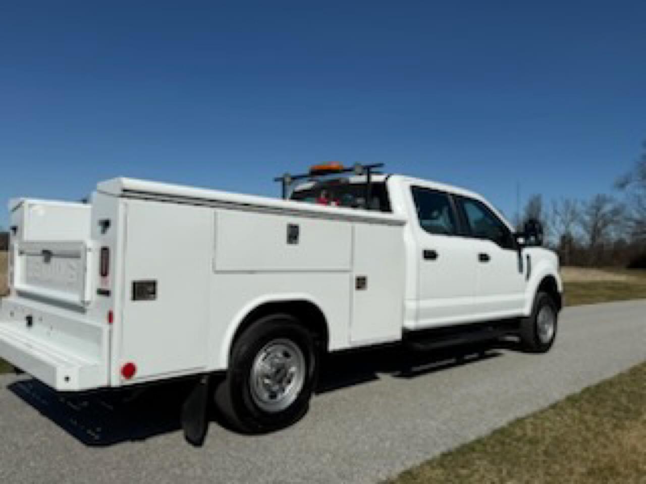 Ford F-250 SD XL Crew Cab 4WD 2022
