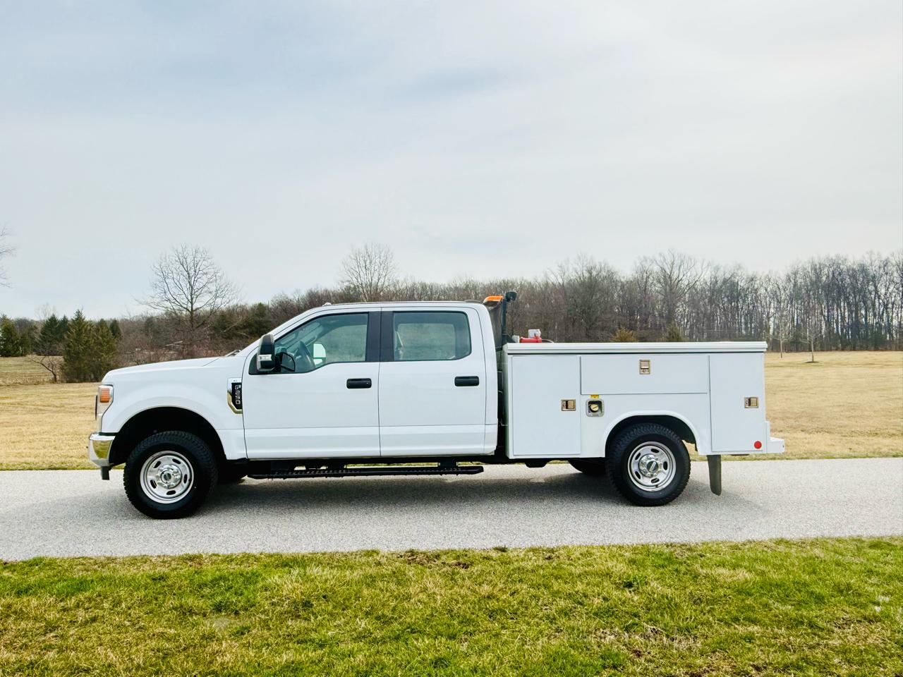 2022 Ford F-250 SD XL Crew Cab 4WD