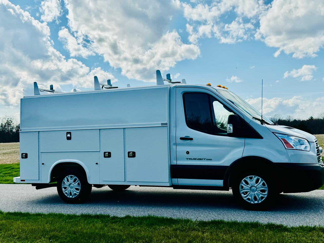 Ford Transit T-250 2015