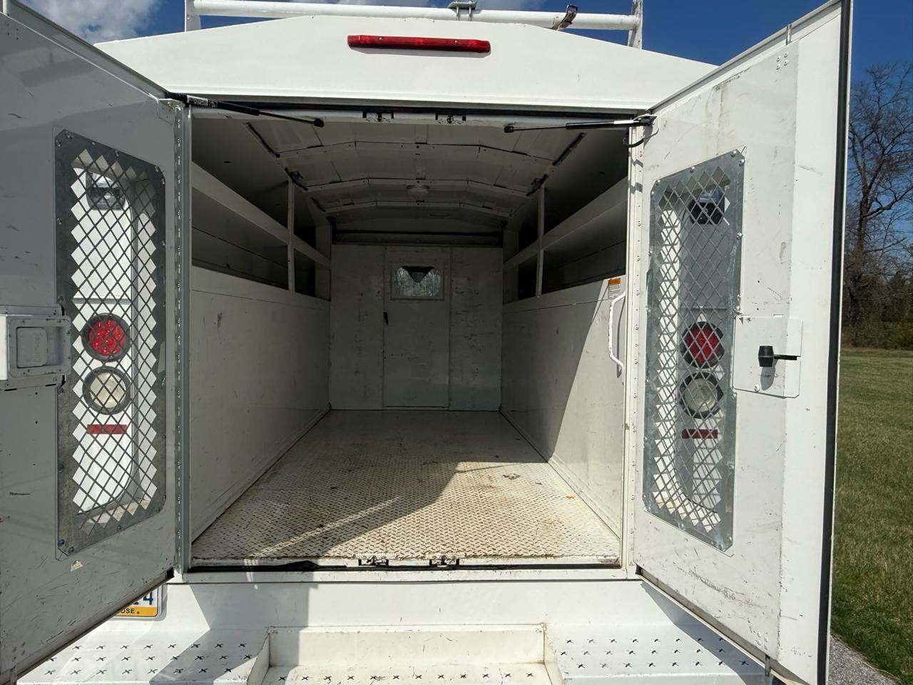 Ford Transit T-250 2015