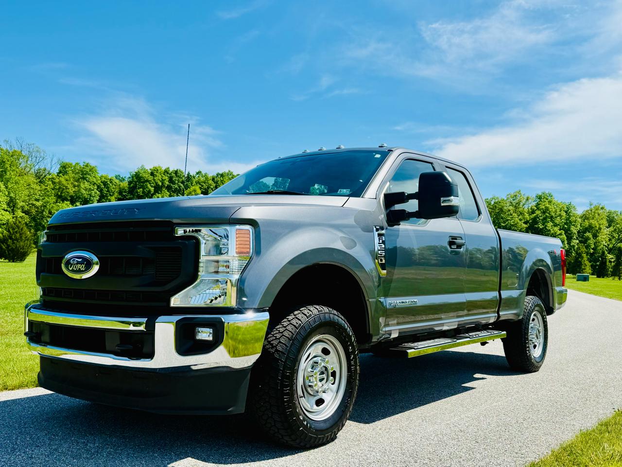 2022 Ford F-250 SD XL SuperCab Short Bed 4WD