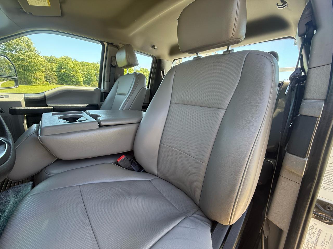Ford F-350 SD XL SuperCab Long Bed 4WD 2020