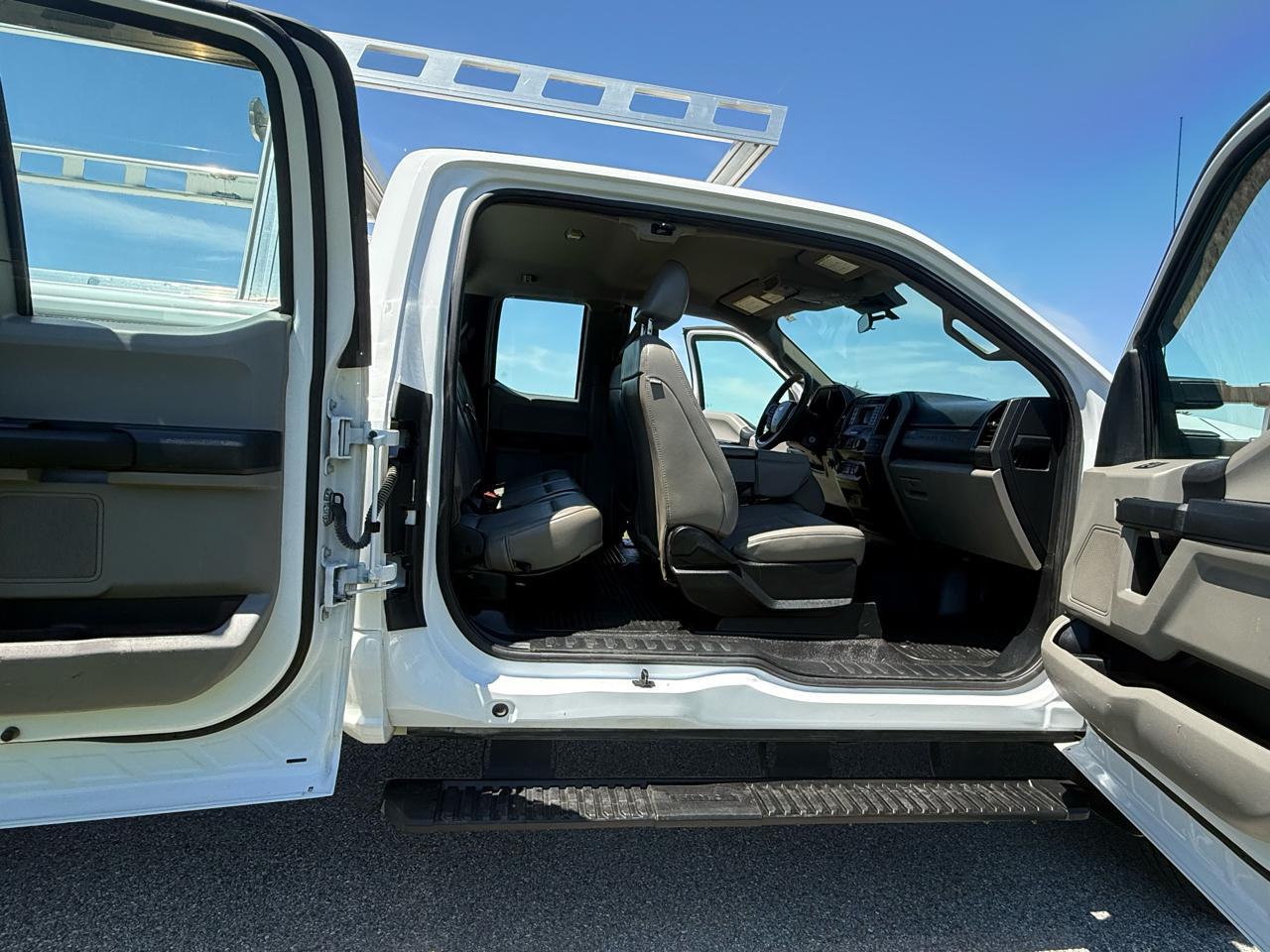 Ford F-350 SD XL SuperCab Long Bed 4WD 2020