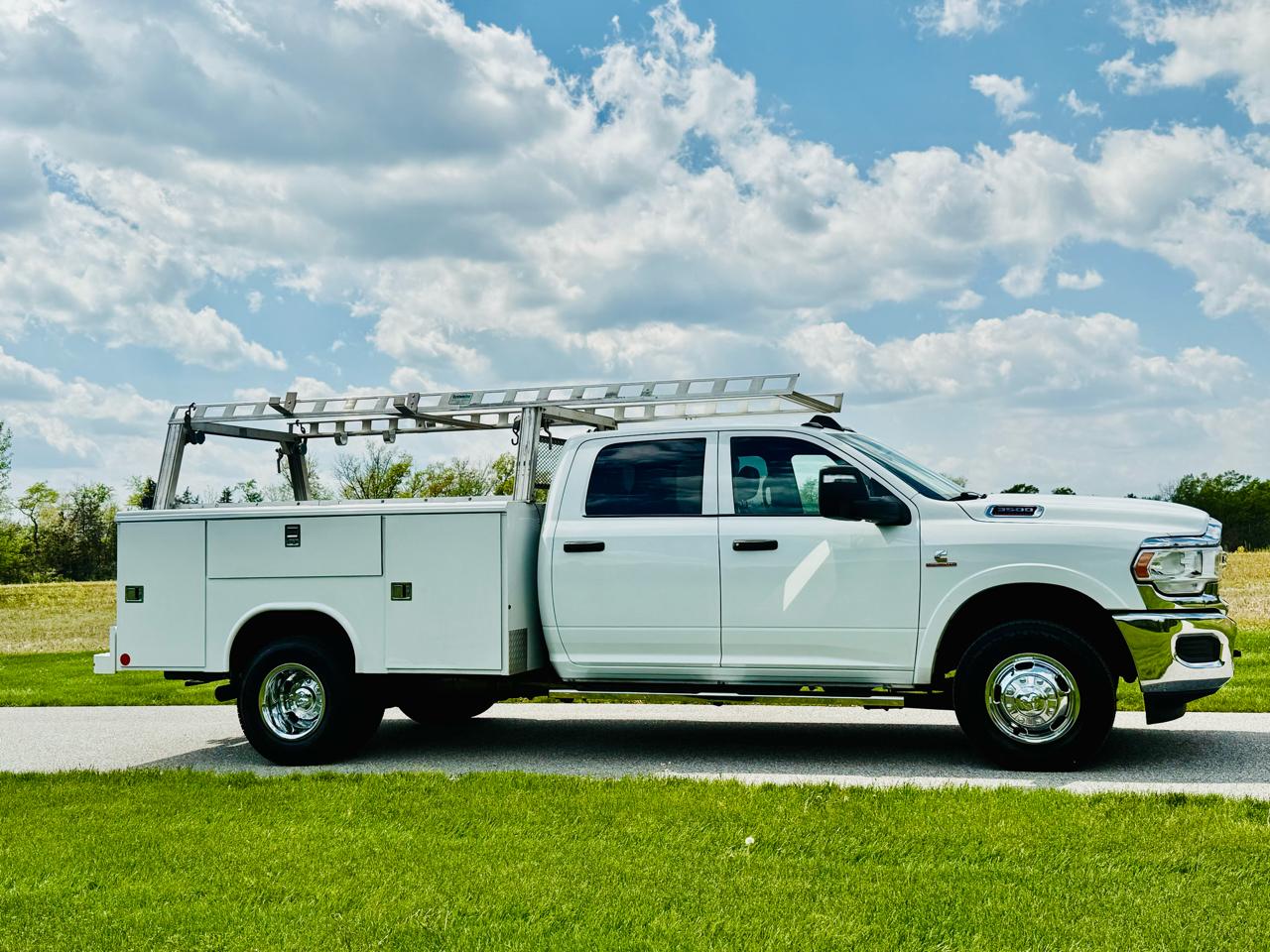 RAM 3500 Crew Cab 4WD DRW 2023