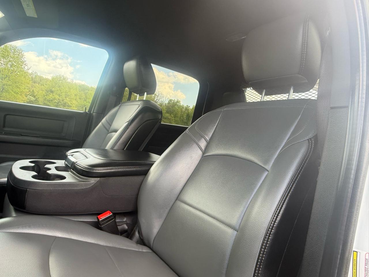 RAM 3500 Crew Cab 4WD DRW 2023