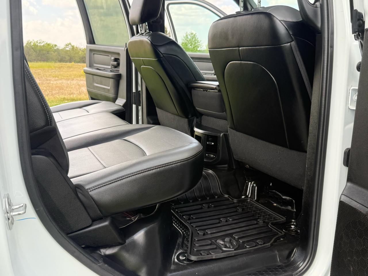RAM 3500 Crew Cab 4WD DRW 2023